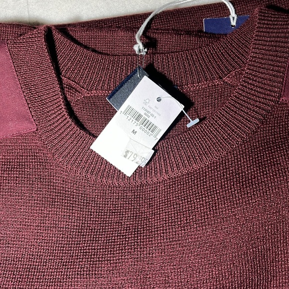 GAP Men’s 100% Merino Wool Sweater - Size M, Burgundy, Shoulder Accents - Picture 8 of 10